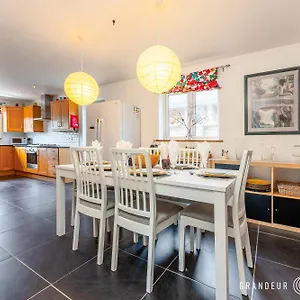 Dom wakacyjny Bracken Bliss By Grandeur, Ferndown