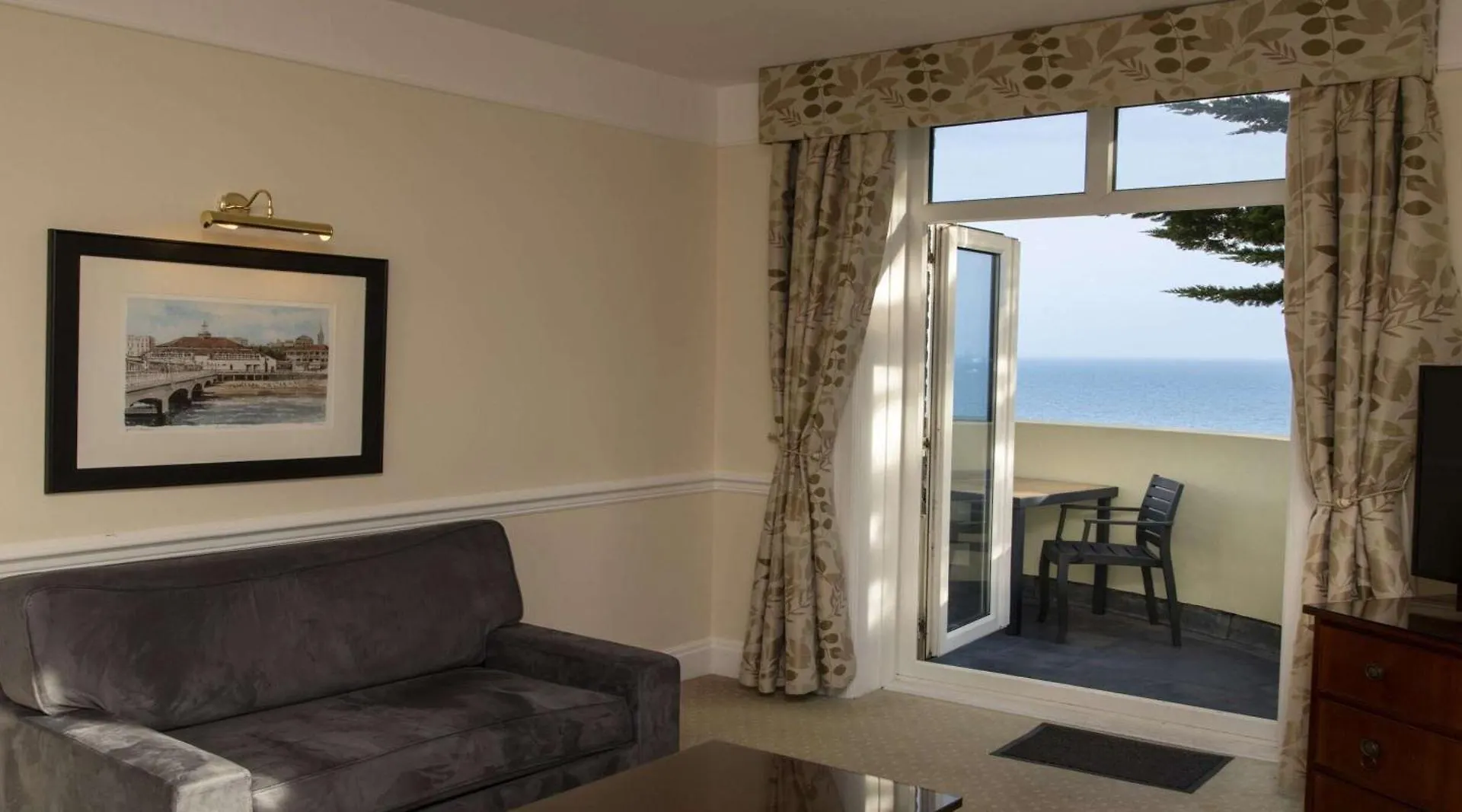 Bournemouth Carlton Hotel, BW Signature Collection ホテル