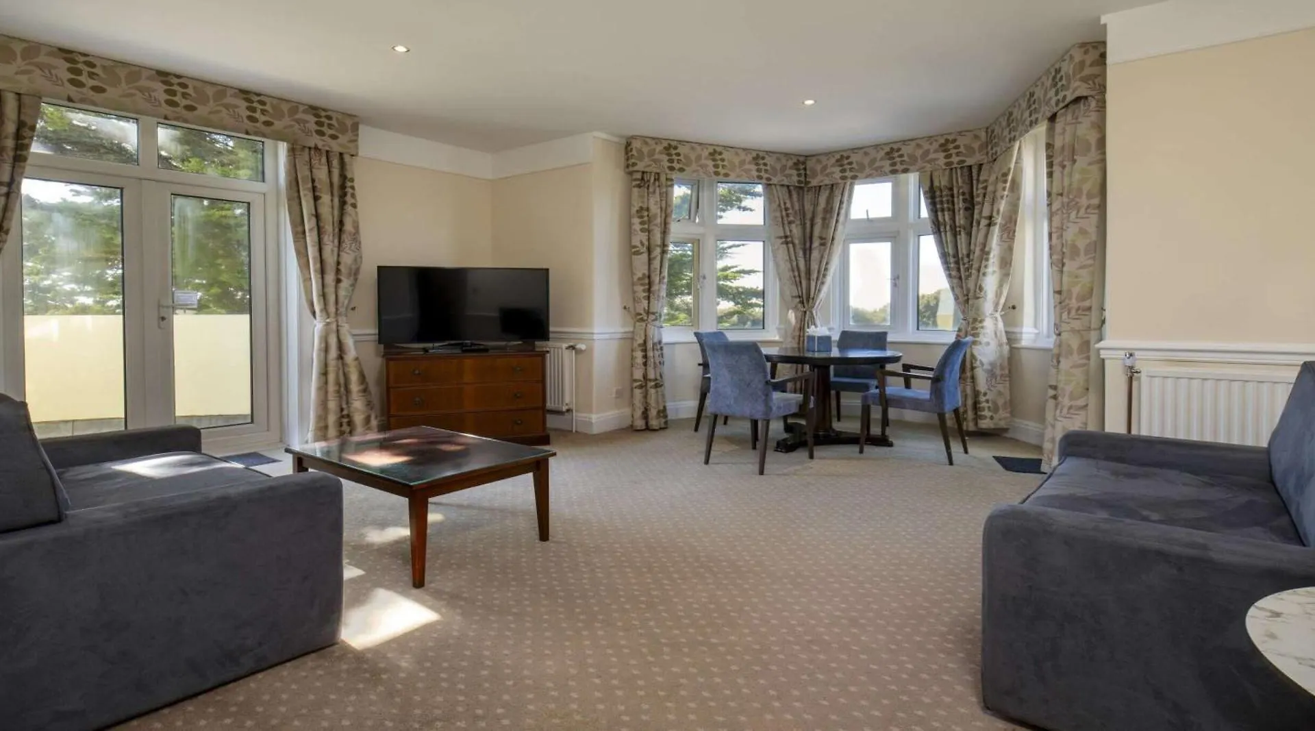 Bournemouth Carlton Hotel, BW Signature Collection ホテル